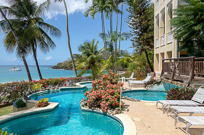 The swimming pool at Black Rock Dreams